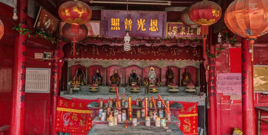 成厚庄神龛.jpg