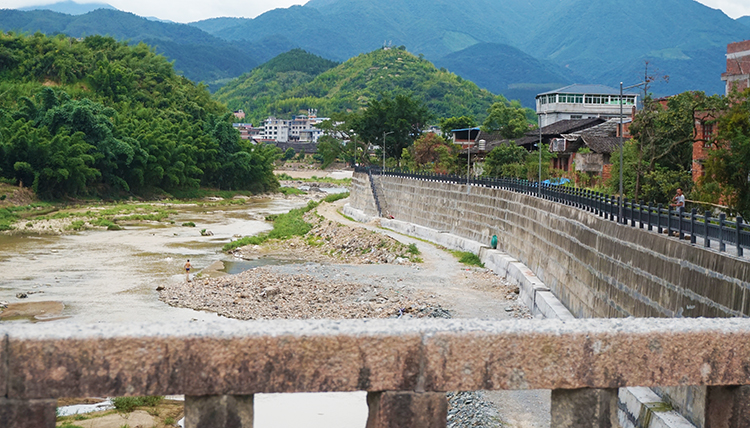 堤坝2.jpg